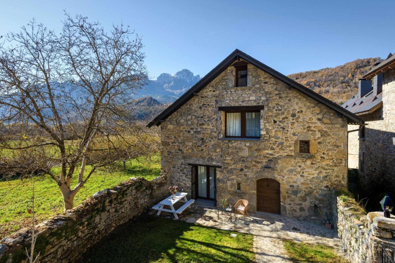 Villa La Borda del Pueyo borda rural en el pirineo aragonés à El Pueyo de Jaca Extérieur photo